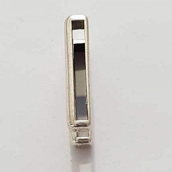Passant 25 mm en Zamak Lettre M  Argent