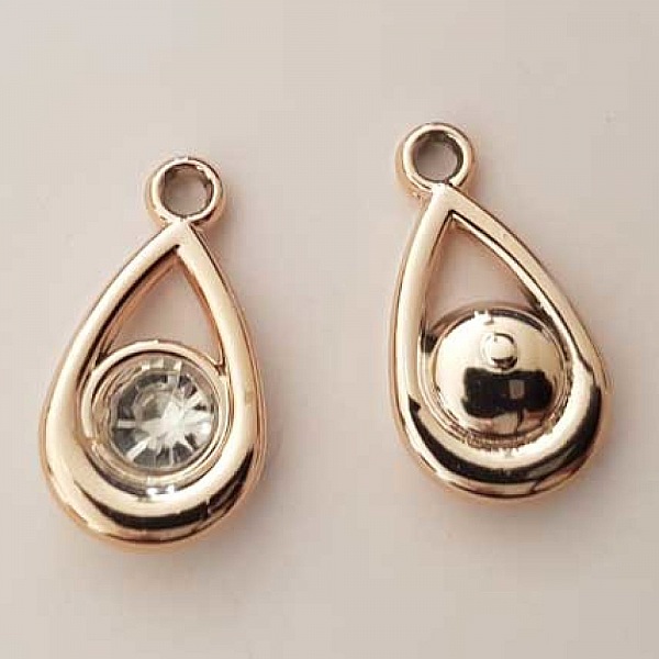 Pendentif en plastique et strass acrylique goute N&deg;05 blanc