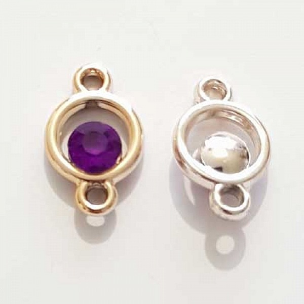 Pendentif en plastique et strass acrylique rond entre deux N&deg;03 violet