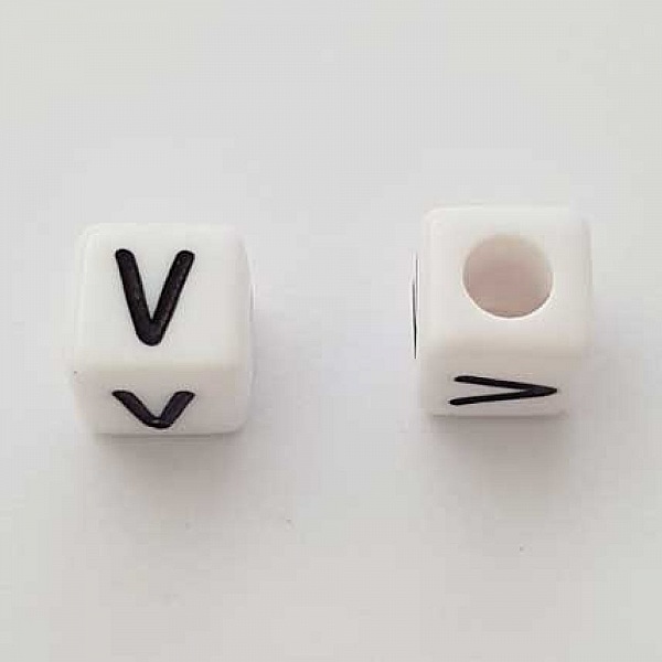 Perle Carr&eacute; Lettre V Blanc Noir 8mm