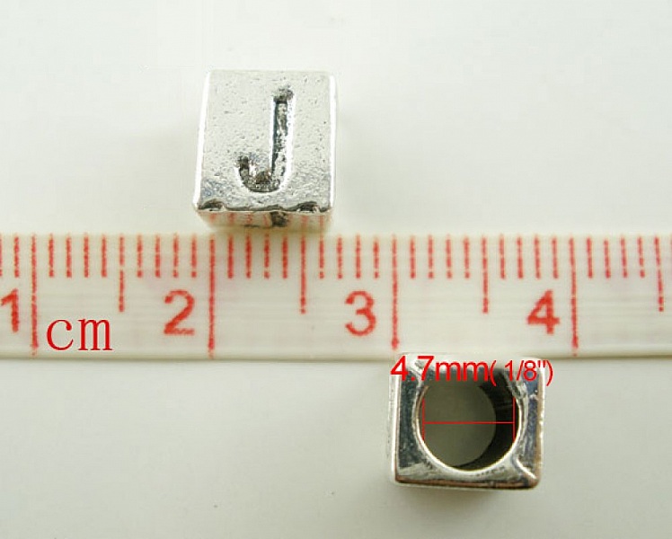 Perle carr&eacute; charms alphabet N&deg;01 lettre J m&eacute;tal argent&eacute; 7x7 mm