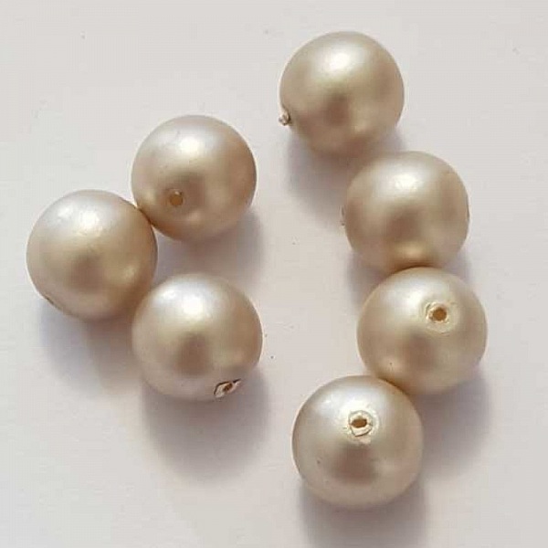 Perle ronde verre effet nacr&eacute; beige fonc&eacute; 10 mm N&deg;01
