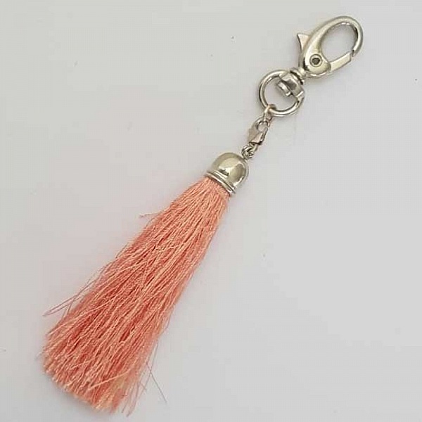 Pompon Mousqueton 70 mm N&deg;08