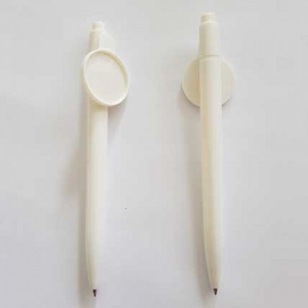 Hvit penn med 25 mm hetteholder