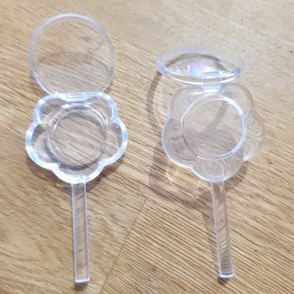 Plastdukke med fyll