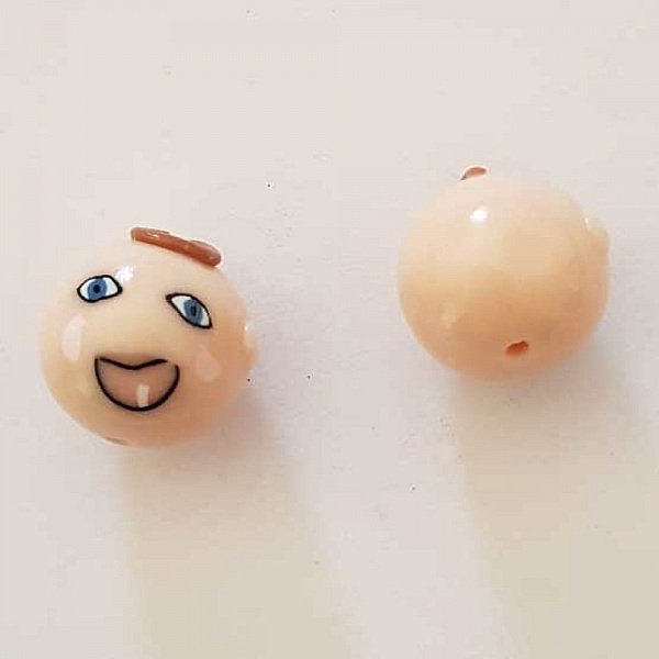 T&ecirc;te polym&egrave;re N&deg;24