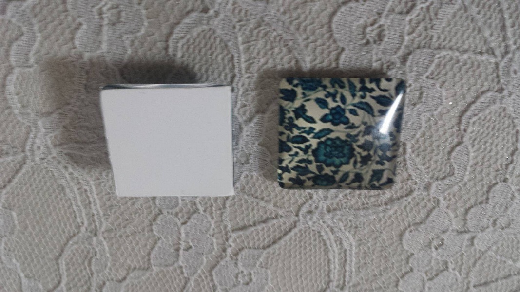 firkantet glass cabochon 25mm 023 