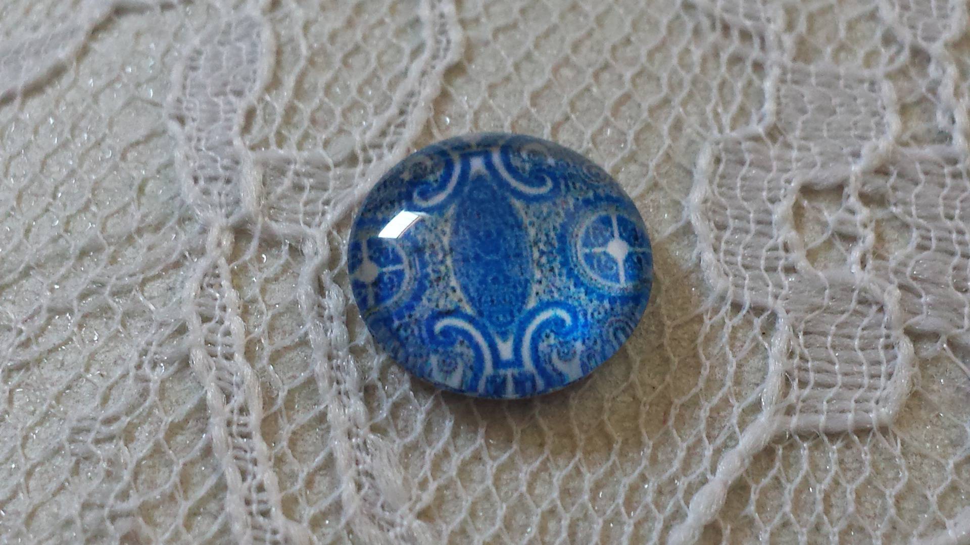 glass cabochon rund 12 mm blå blomst 039 
