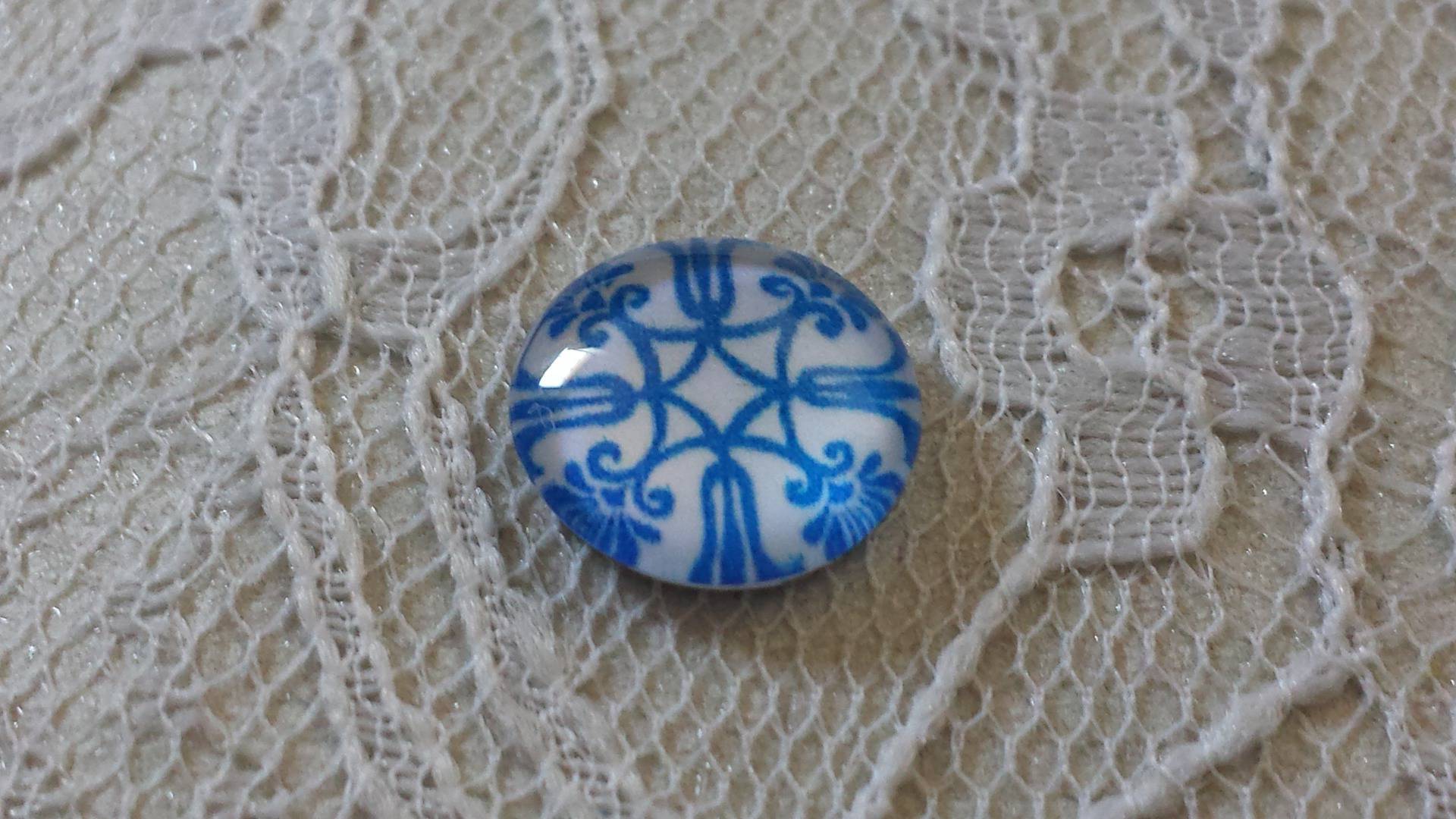 glass cabochon rund 12mm blå blomst 035 