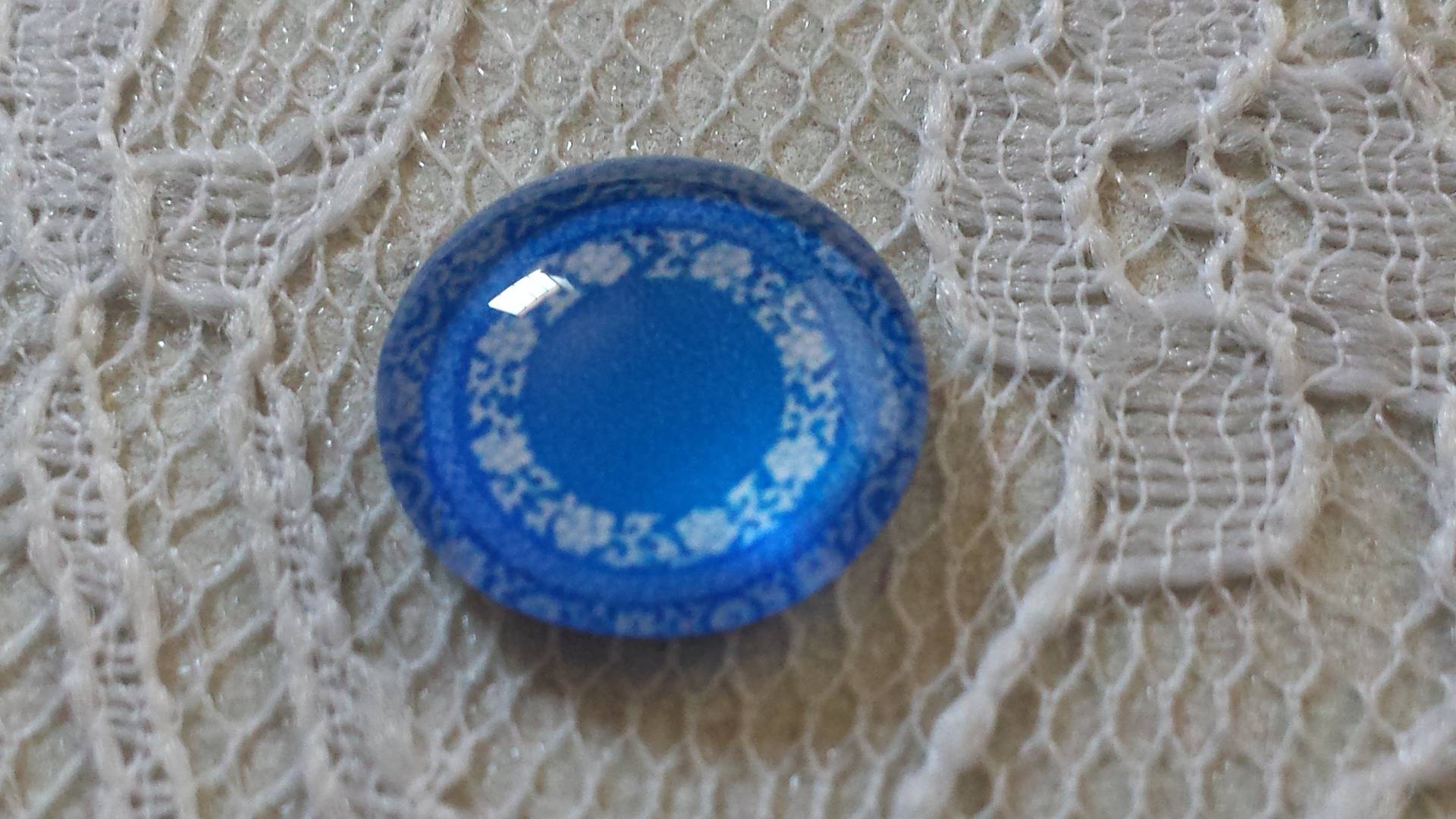 glass cabochon rund 12mm blå blomst 027 
