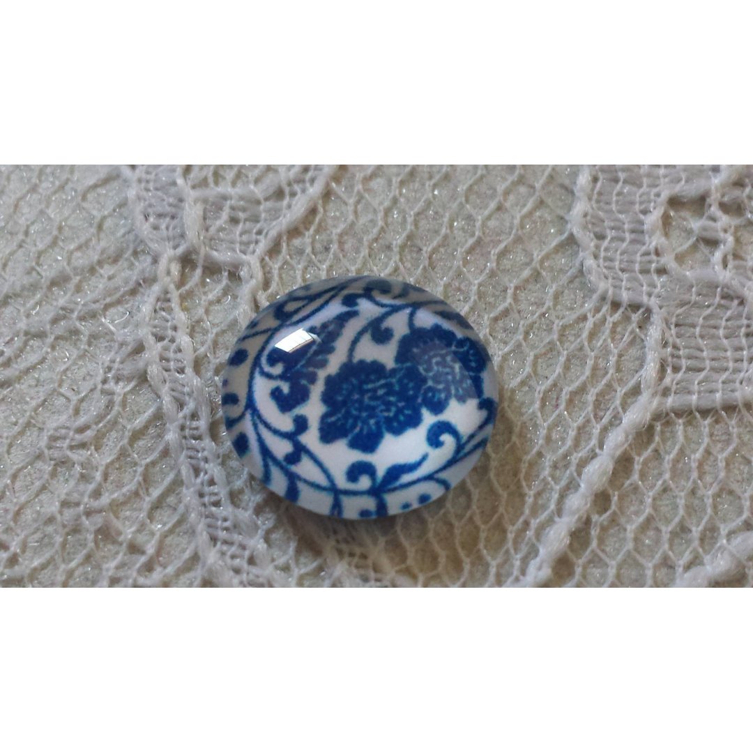glass cabochon rund 12mm blå blomst 028 