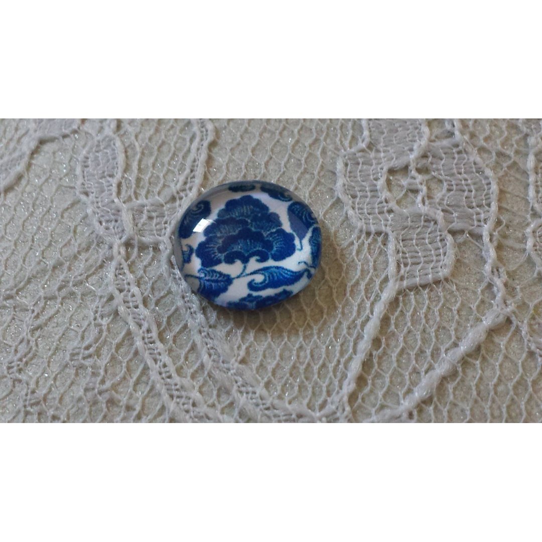 glass cabochon rund 12 mm blå blomst 017 