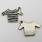 Charm Clothing Genser N°01