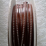 Bruno 10 mm skinn Swarovski strass per 20 cm