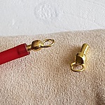 Gylden lås for hul pvc-snor 5 mm