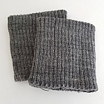 Ribbestrikkede mansjetter eller buksebunner grå