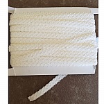 Av meteren Fancy hvit elastisk 11 mm.