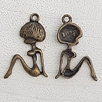 Barneamulett N°50 Jente Bronse