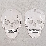 Hodeskalle og korslagte bein amulett nr. 10