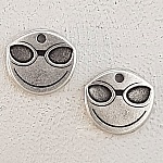 Hodeskalle og korslagte bein amulett nr. 12