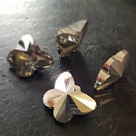 Glass fasettert sommerfugl charm N°02-02