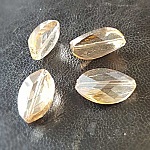 Anheng i fasettert glassdråpe N°03-01