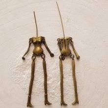 Dukkekropp i metall, bronsefarge, 12,5 cm