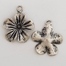 Flower Charm Metal N°092 Sølv