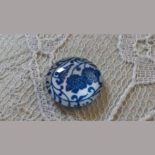 glass cabochon rund 12mm blå blomst 028 
