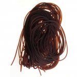 1 meter 1,5 mm karamellfarget PVC-tråd.