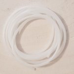 1 meter 2 mm hvit hul pvc-snor.