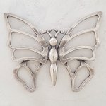 Sommerfugl amulett nr. 16