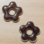 Blomst Metall Emalje 20 mm Brun