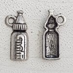 Baby flaske charm N°65