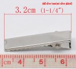 Sett med 10 krokodilleklemmer - Sølvfarge 32 mm x 7 mm.