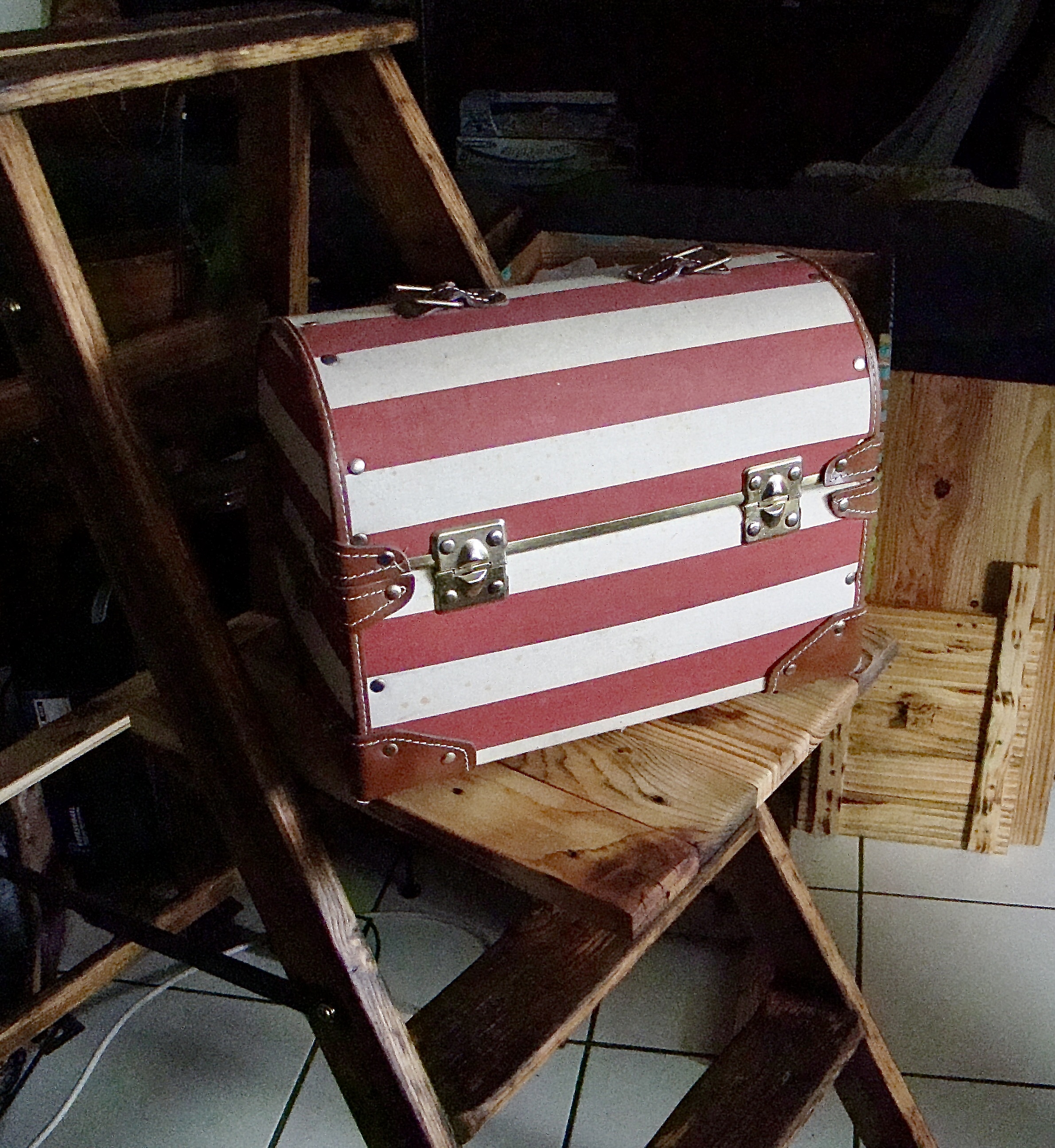 Coffre Magique Lumineux d&eacute;co 