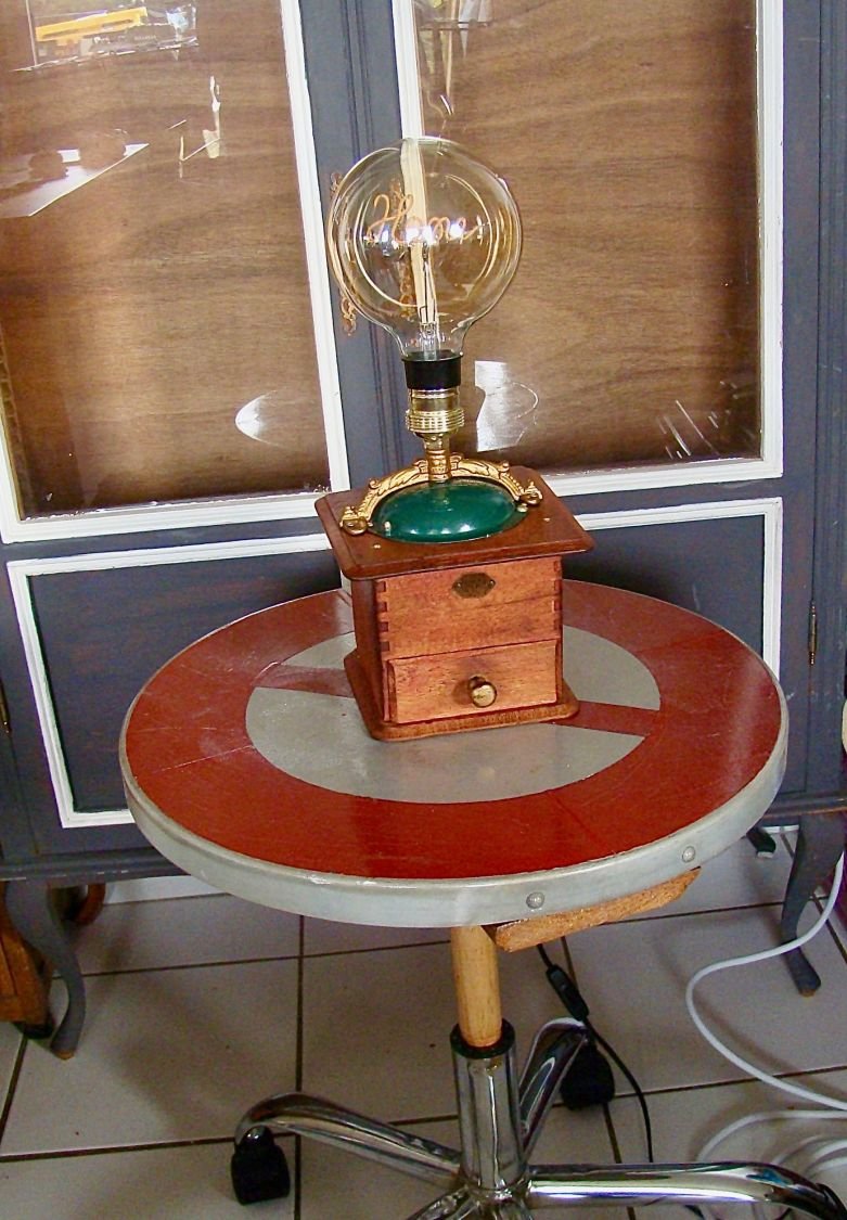 Gammel kaffemøllelampe EDISON
