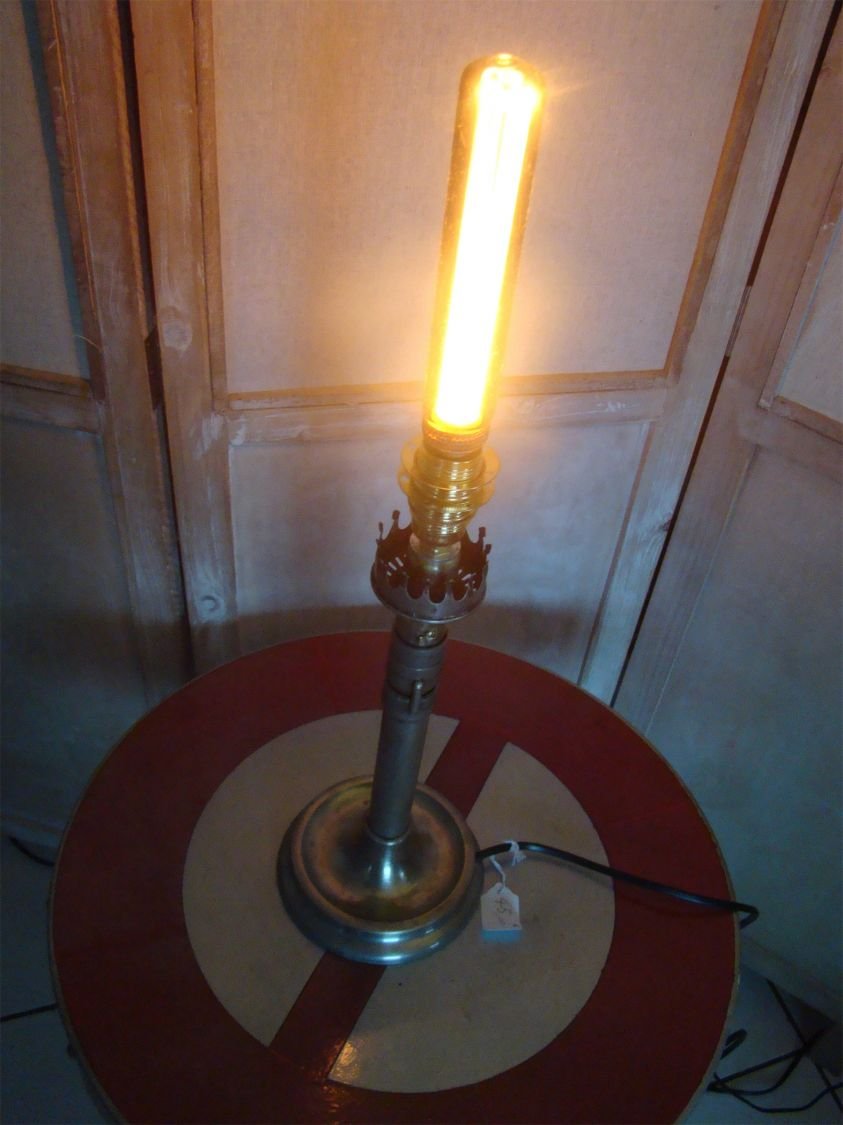 Antikk messing stearinlyslampe i EDISON-stil