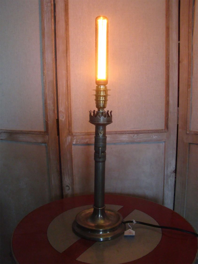 Antikk messing stearinlyslampe i EDISON-stil