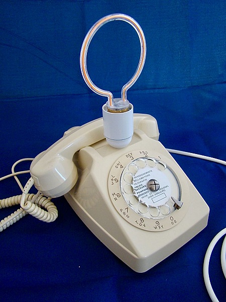 Dingo telefonlampe, hvit neon!