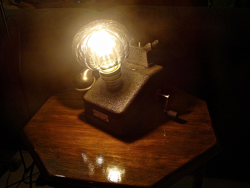 Retro steampunk telefonlampe
