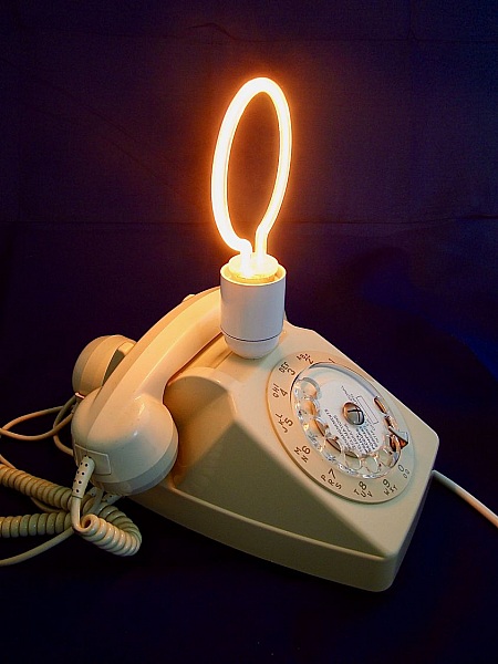 Dingo telefonlampe, hvit neon!