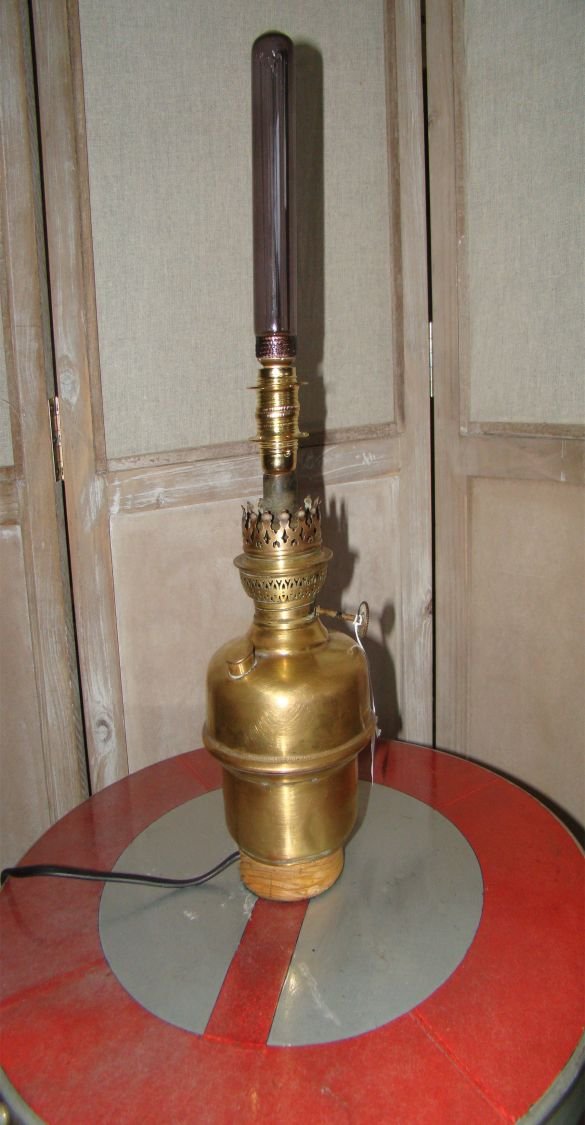Messing parafinlampe i EDISON-stil 
