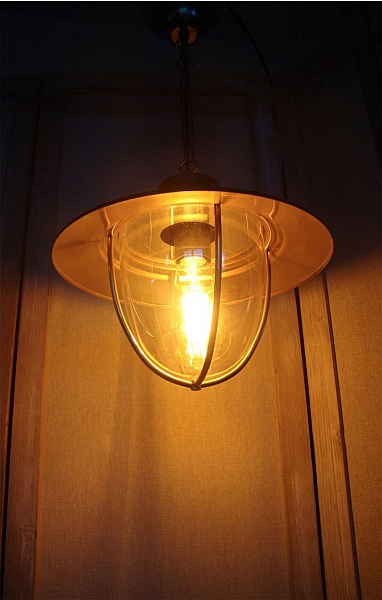 stor industriell industriell lysekrone i st&aring;l !