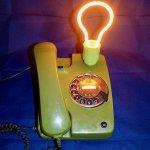 Telefonlampe i 80-tallsstil Herr Kommissar 