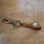 Nøkkelring i skinn med cabochon fra Gousset 
