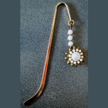 Magatama Crown Bookmark gull