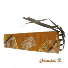 bredt belte i okerfarget bomull og silke