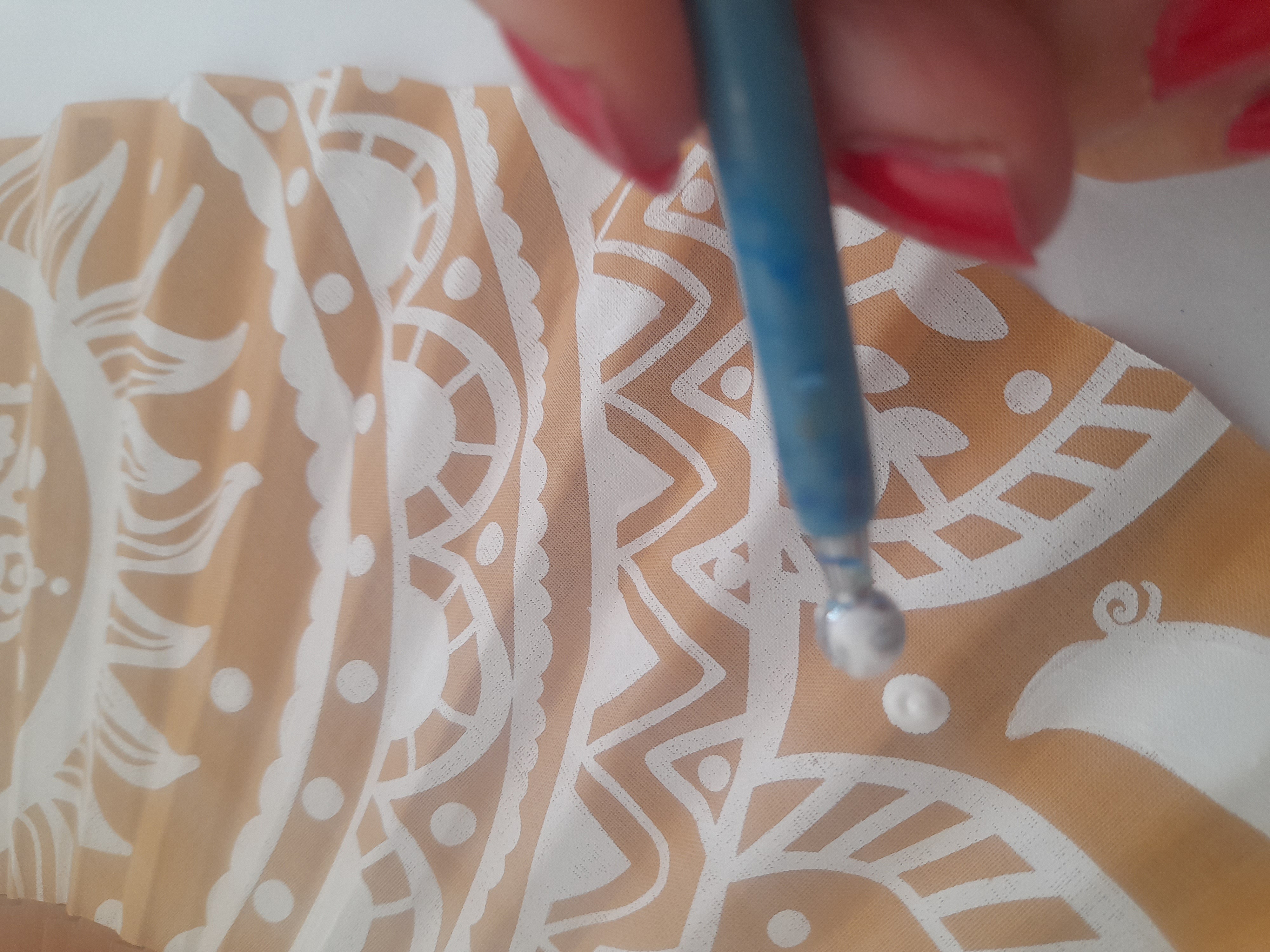 Eventail en coton peint &aacute; la main " Hawa&iuml;"