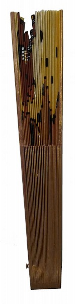 H&aring;ndtegnet og h&aring;ndmalt bomullssatinvifte "Golden Violin".